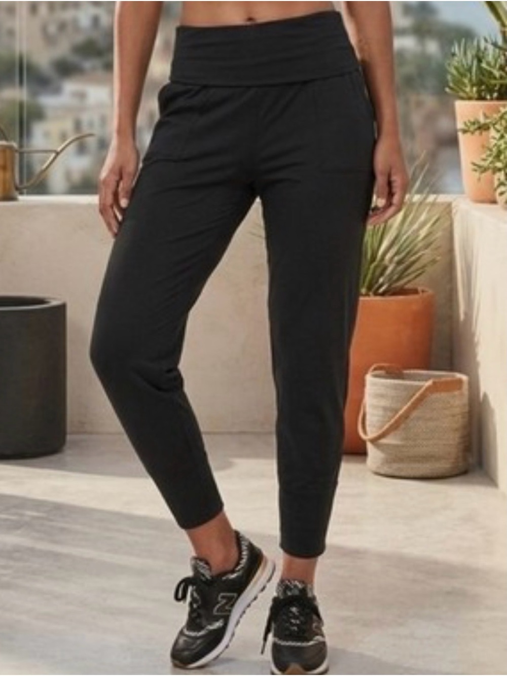 aerie Black High-Waist Fold-Over Jogger Pants